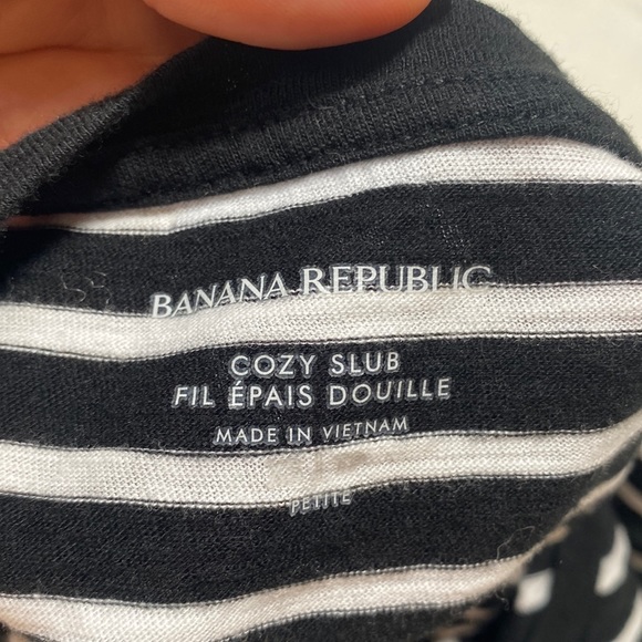 Petit Banana Republic 3/4 Sleeve Striped Top Black & White Size Small (Petite) - Picture 2 of 5